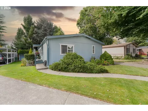 10660 SW Wilsonville Rd #14, Wilsonville, OR 97070