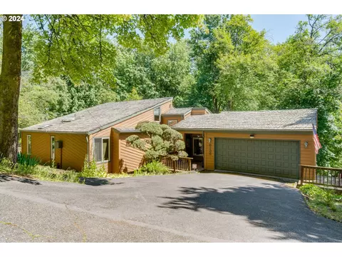 6136 SW Barnes Rd, Portland, OR 97221