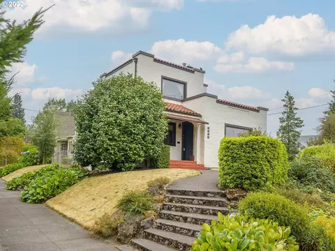 5236 N Greeley Ave, Portland, OR 97217