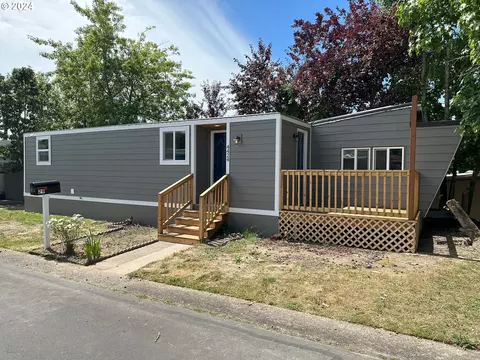 4424 SE Roethe Rd #29, Milwaukie, OR 97267