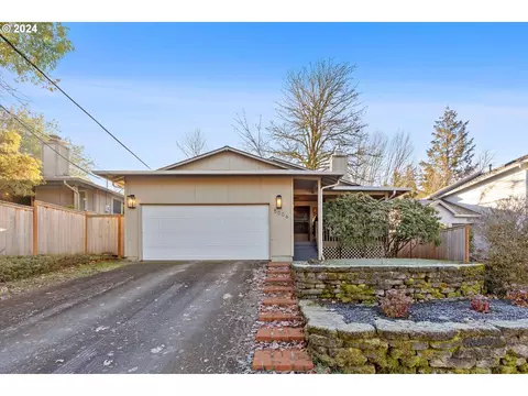 5006 SW Buddington St, Portland, OR 97219