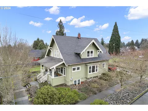 5806 NE 16th Ave, Portland, OR 97211