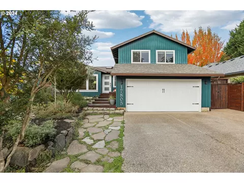 17805 SW Meadowbrook Way, Beaverton, OR 97078