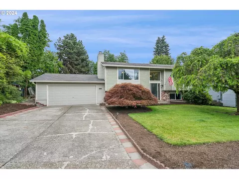 17128 SW Sugar Plum Ct, Beaverton, OR 97007