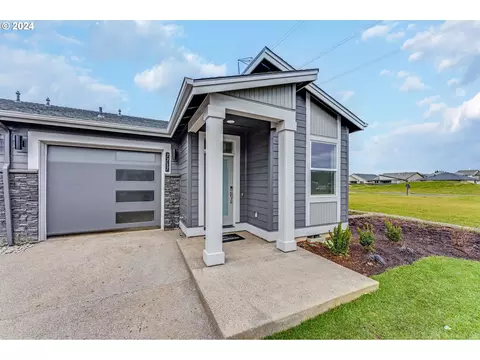7717 SE Lumberton St, Hillsboro, OR 97123