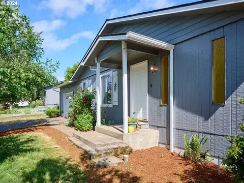 488 NEvergreen Ct, Dallas, OR 97338