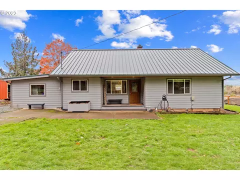 12976 S Dart Rd, Molalla, OR 97038