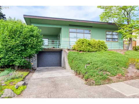 837 SE 73rd Ave, Portland, OR 97215