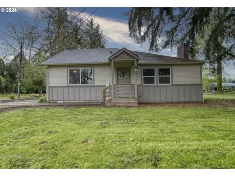 53698 Mckay Dr, Scappoose, OR 97056