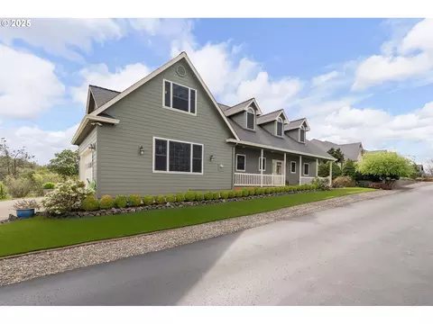 1001 NE Granite Ridge St, Roseburg, OR 97470