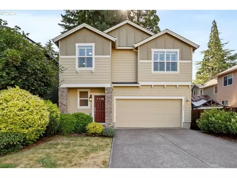 126 NE 57th Ave, Hillsboro, OR 97124