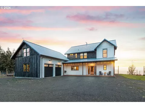 7400 Scherzinger Rd, Neskowin, OR 97149