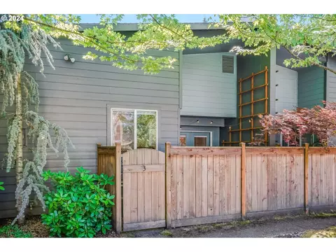 7232 N New York Ave #3, Portland, OR 97203