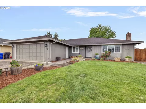 630 Wedgewood Dr, Molalla, OR 97038
