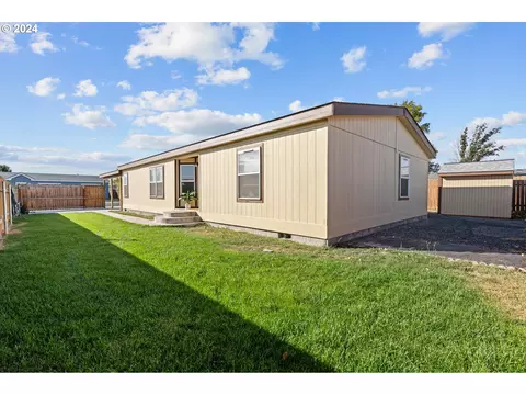 1334 W Joseph Ave, Hermiston, OR 97838