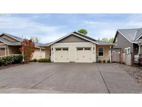 14834 SE Arista Dr, Milwaukie, OR 97267