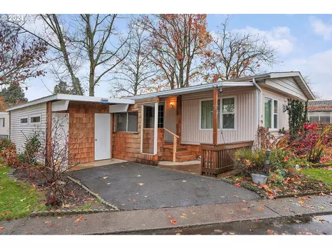1999 Jansen Way #37, Woodburn, OR 97071
