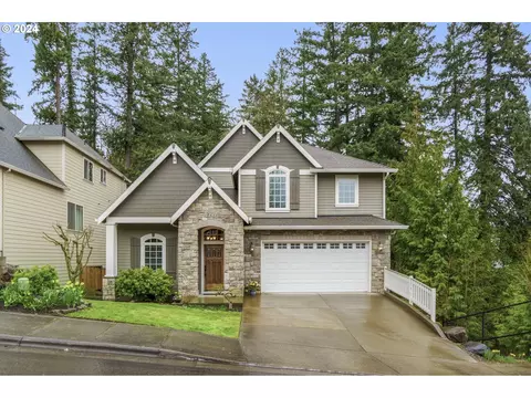 17631 SW Oviatt St, Beaverton, OR 97007