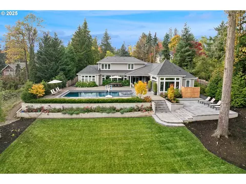 13962 Knaus Rd, Lake Oswego, OR 97034