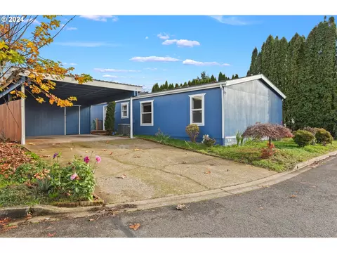 655 NE Burnett Rd #69, Mcminnville, OR 97128