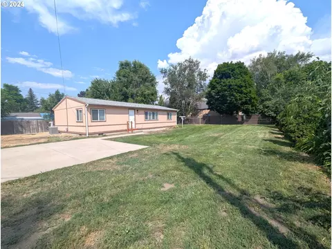 963 N 1st St, Union, OR 97883