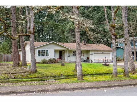 87752 Oak Island Dr, Veneta, OR 97487