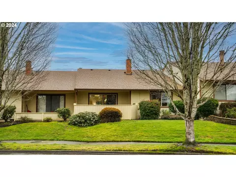 10250 SW Greenleaf Ter, Portland, OR 97224