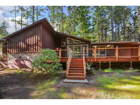 24760 Demming Ridge Rd, Elmira, OR 97437
