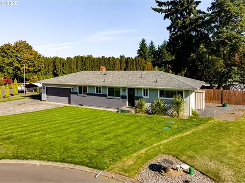 10005 NE Banton Dr, Vancouver, WA 98686
