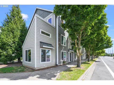 17259 SW Baseline Rd, Beaverton, OR 97006