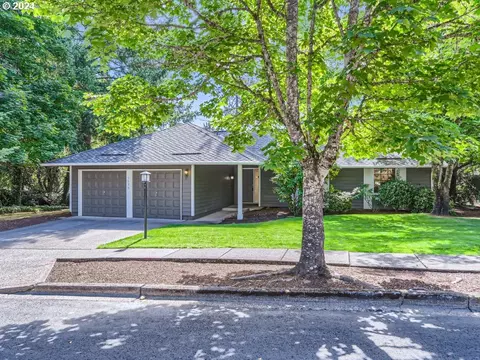 5690 SW Rockwood Ct, Beaverton, OR 97007