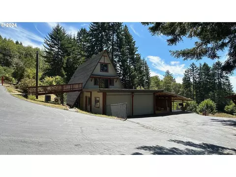 18730 Carpenterville Rd, Brookings, OR 97415