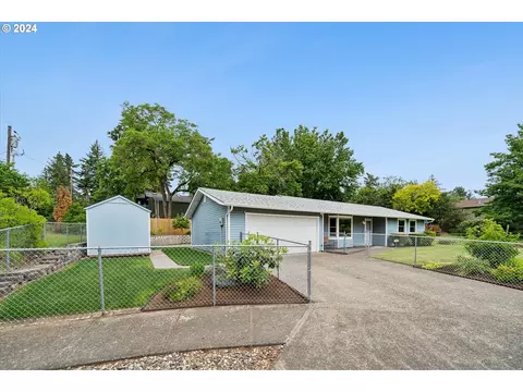 11829 SE Cora St, Portland, OR 97266