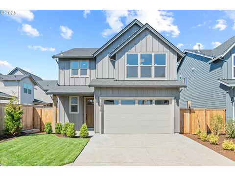 1016 NE 17th Ave, Canby, OR 97013