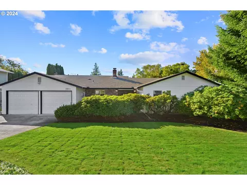 1211 NW 93rd St, Vancouver, WA 98665