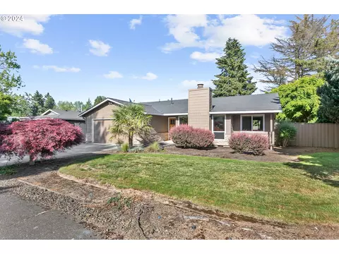 1388 SE 28th Ave, Hillsboro, OR 97123