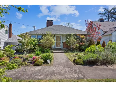 1904 NE 78th Ave, Portland, OR 97213