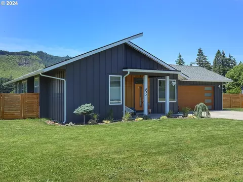 62 Cam Dr, Carson, WA 98610