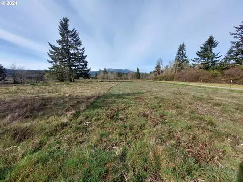 7859 Fire Hall Rd, Grand Ronde, OR 97347