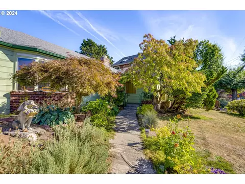 5230 SE 46th Ave, Portland, OR 97206
