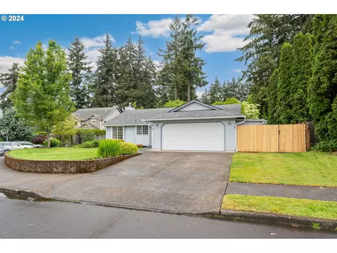 4715 NE 138th Ct, Vancouver, WA 98682