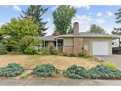 12532 NE Knott St, Portland, OR 97230