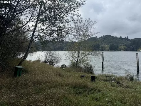 2 Potato Bottom Rd #602, Lakeside, OR 97449