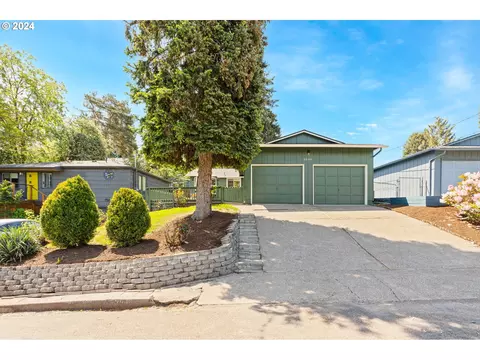 3040 SW Iowa St, Portland, OR 97239