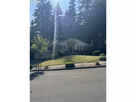 12421 SE Deerfield Pl, Happy Valley, OR 97086