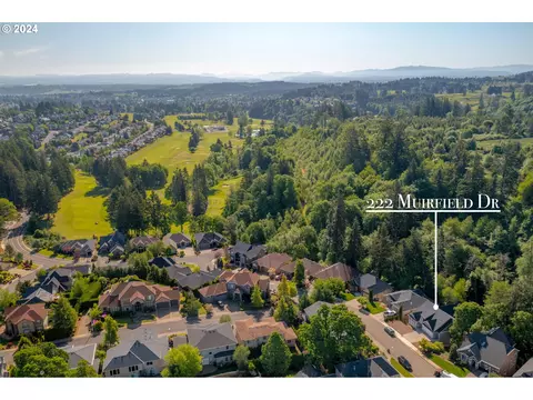 222 Muirfield Ave SE, Salem, OR 97306