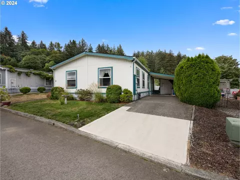 3930 SE 162nd Ave #4, Portland, OR 97236