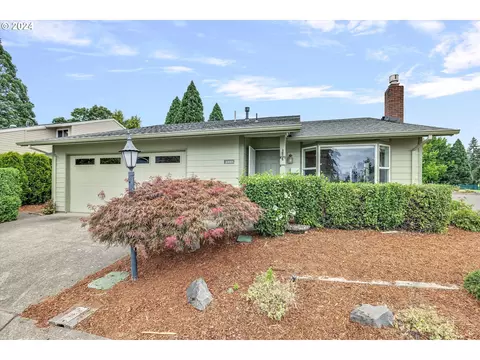 10005 SW Highland Dr, Portland, OR 97224