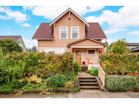 306 W 29th St, Vancouver, WA 98660