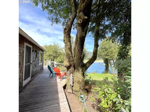 97033 Jerrys Flat Rd, Gold Beach, OR 97444